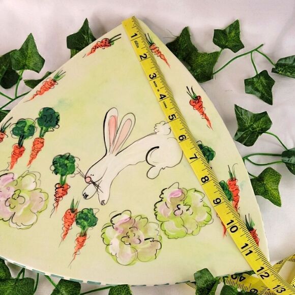 Handpainted. Easter Plate by T Rae. EUC - Picture 7 of 11